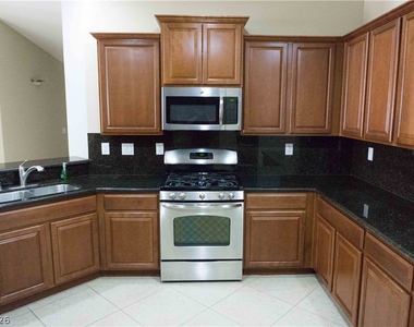 7846 Whitlocks Mill Avenue - Photo Thumbnail 3