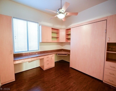 401 Madison Taylor Place - Photo Thumbnail 10