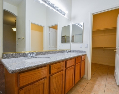 401 Madison Taylor Place - Photo Thumbnail 15