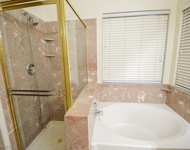 401 Madison Taylor Place - Photo Thumbnail 14