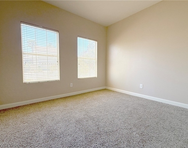9824 Garamound Avenue - Photo Thumbnail 21