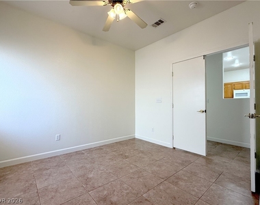 9824 Garamound Avenue - Photo Thumbnail 19