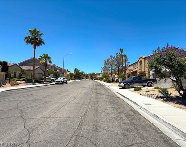9824 Garamound Avenue - Photo Thumbnail 26