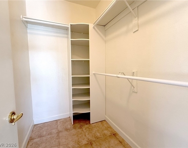 9824 Garamound Avenue - Photo Thumbnail 16