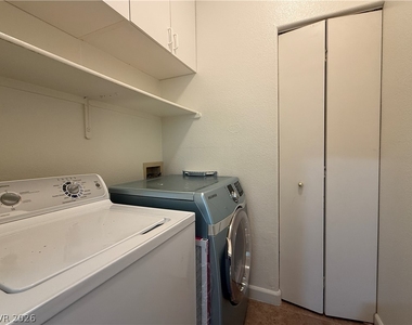 9824 Garamound Avenue - Photo Thumbnail 23