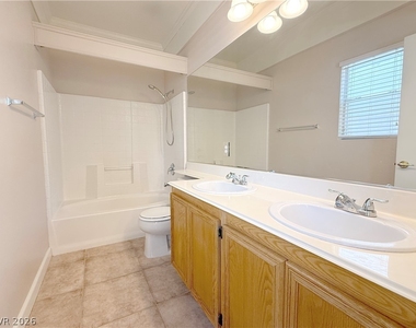 9824 Garamound Avenue - Photo Thumbnail 17