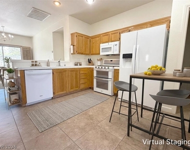 9824 Garamound Avenue - Photo Thumbnail 30
