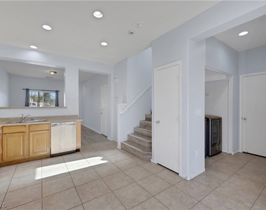 3423 Holly Avenue - Photo Thumbnail 10