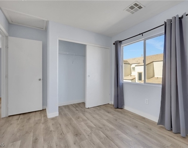 3423 Holly Avenue - Photo Thumbnail 27