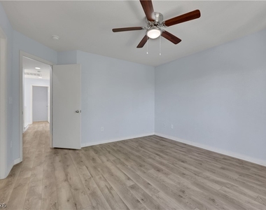 3423 Holly Avenue - Photo Thumbnail 17