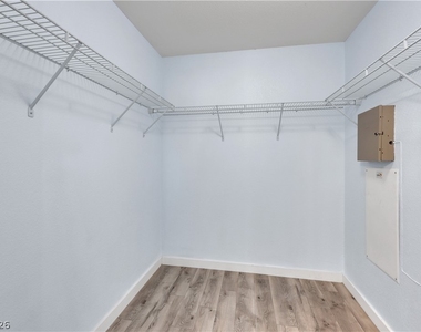 3423 Holly Avenue - Photo Thumbnail 23