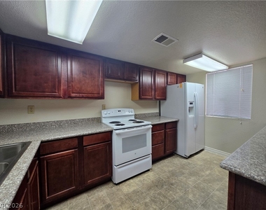 5360 Indian River Drive - Photo Thumbnail 4