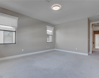 86 Pristine Glen Street - Photo Thumbnail 29