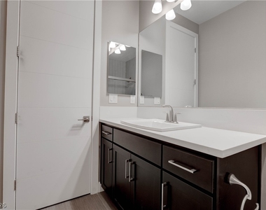 86 Pristine Glen Street - Photo Thumbnail 33
