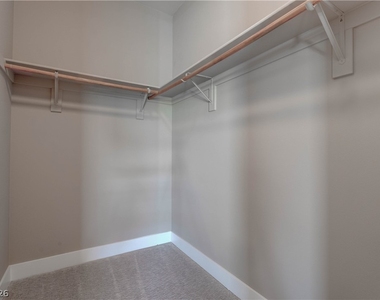 86 Pristine Glen Street - Photo Thumbnail 31