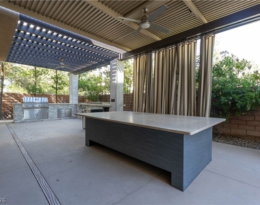 86 Pristine Glen Street - Photo Thumbnail 51