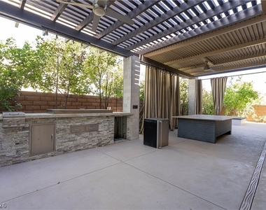 86 Pristine Glen Street - Photo Thumbnail 58