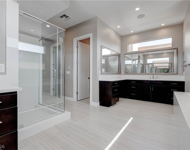 86 Pristine Glen Street - Photo Thumbnail 39