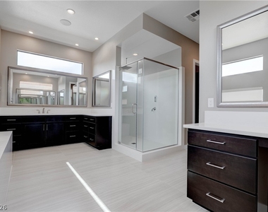 86 Pristine Glen Street - Photo Thumbnail 40