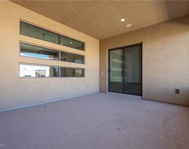 86 Pristine Glen Street - Photo Thumbnail 47
