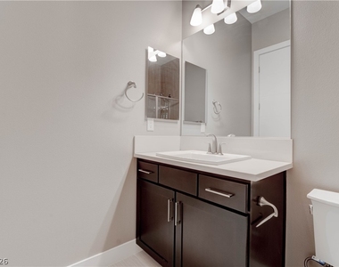 86 Pristine Glen Street - Photo Thumbnail 26
