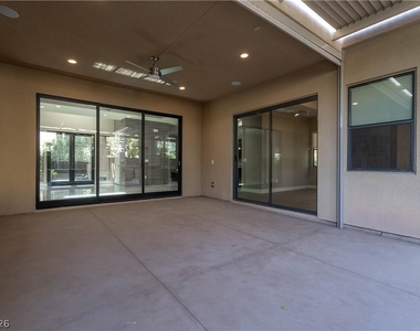 86 Pristine Glen Street - Photo Thumbnail 52