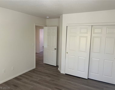 10296 Magnolia Tree Avenue - Photo Thumbnail 17