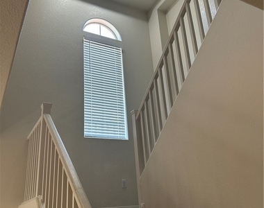 10296 Magnolia Tree Avenue - Photo Thumbnail 5