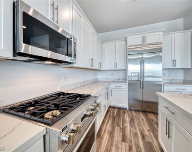 968 Woodburn Lane - Photo Thumbnail 11