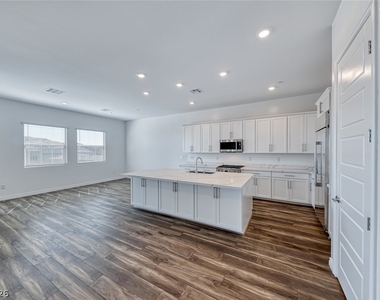 968 Woodburn Lane - Photo Thumbnail 9