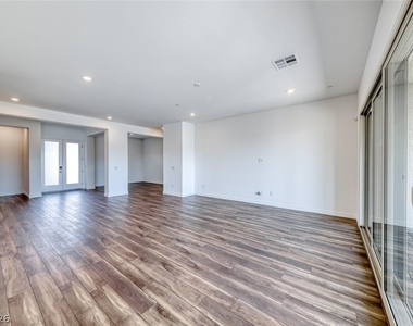 968 Woodburn Lane - Photo Thumbnail 15