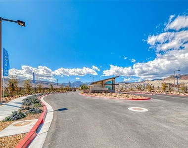 968 Woodburn Lane - Photo Thumbnail 41