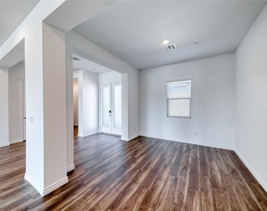 968 Woodburn Lane - Photo Thumbnail 5