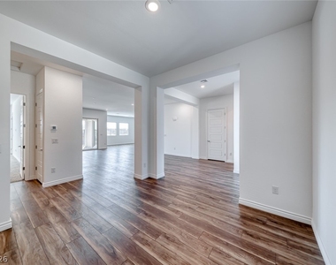 968 Woodburn Lane - Photo Thumbnail 4