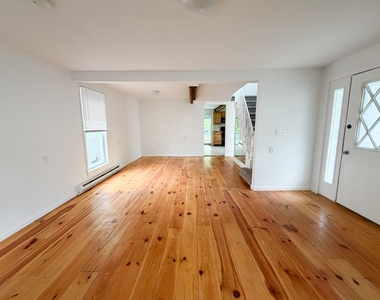 113 Spencer Avenue - Photo Thumbnail 1