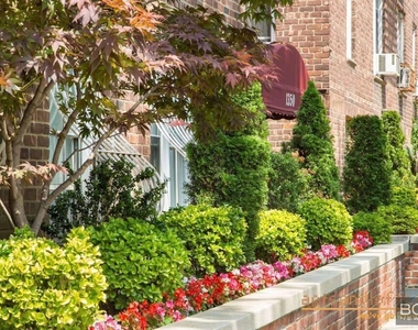 1350 East 5th Street - Photo Thumbnail 4