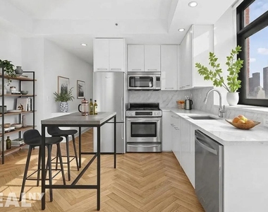 East 34th Street - Photo Thumbnail 5