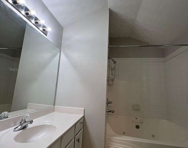 3795 Austin Park Lane - Photo Thumbnail 11