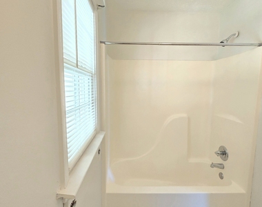 321 Thomas Dorsey Drive - Photo Thumbnail 10