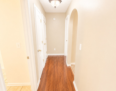 5115 Towne Park Drive - Photo Thumbnail 7