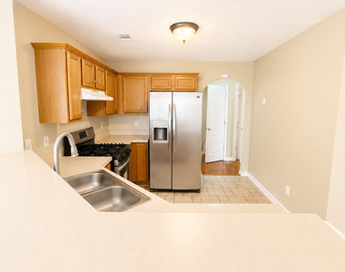 5115 Towne Park Drive - Photo Thumbnail 5