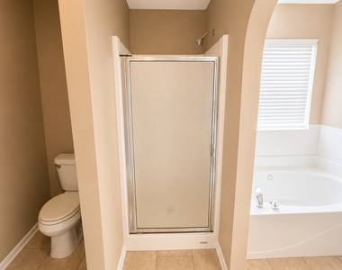 5115 Towne Park Drive - Photo Thumbnail 15