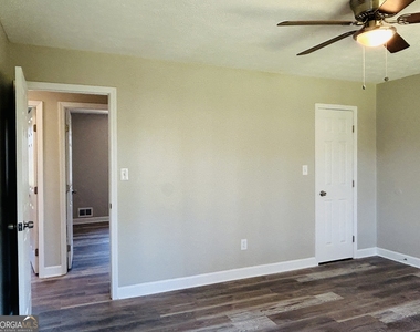 6165 Radford Drive - Photo Thumbnail 26