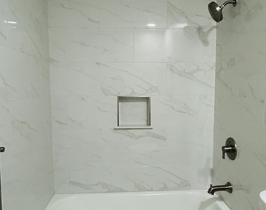 6165 Radford Drive - Photo Thumbnail 18