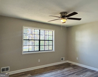 6165 Radford Drive - Photo Thumbnail 22