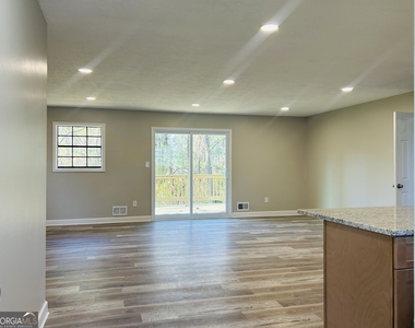 6165 Radford Drive - Photo Thumbnail 4