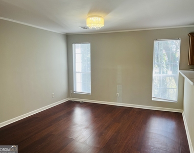 5612 Feldwood Road - Photo Thumbnail 5