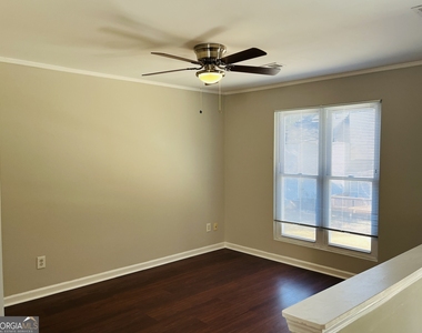 5612 Feldwood Road - Photo Thumbnail 3