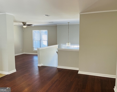 5612 Feldwood Road - Photo Thumbnail 8