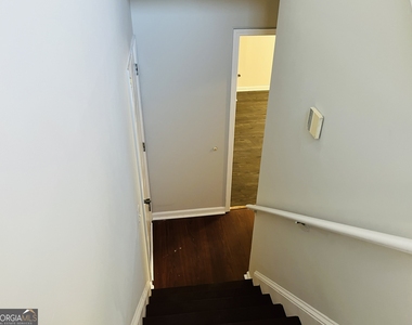 5612 Feldwood Road - Photo Thumbnail 31